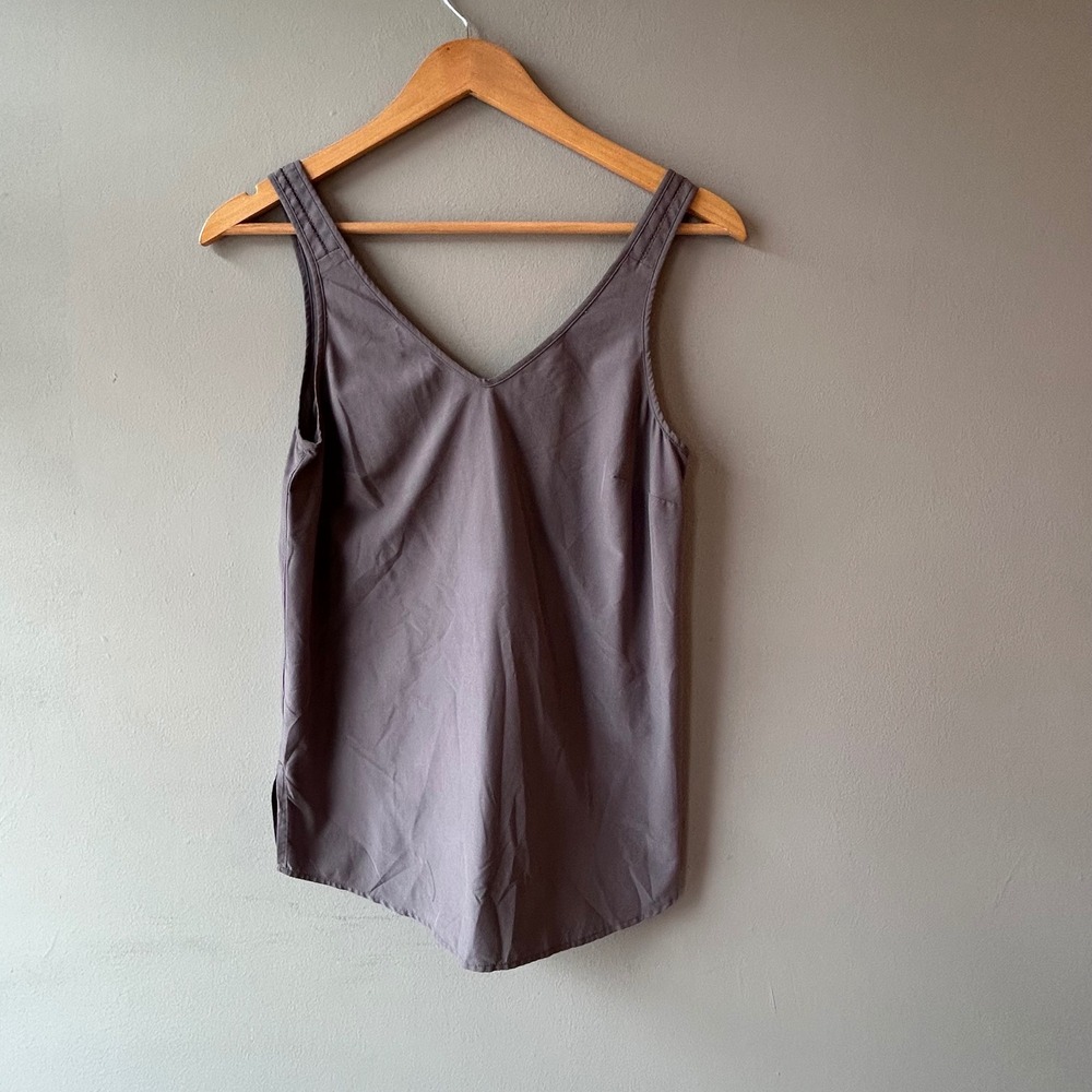Athleta Womens V-Neck Tank Top Grey Ladder Stitch Back XXS